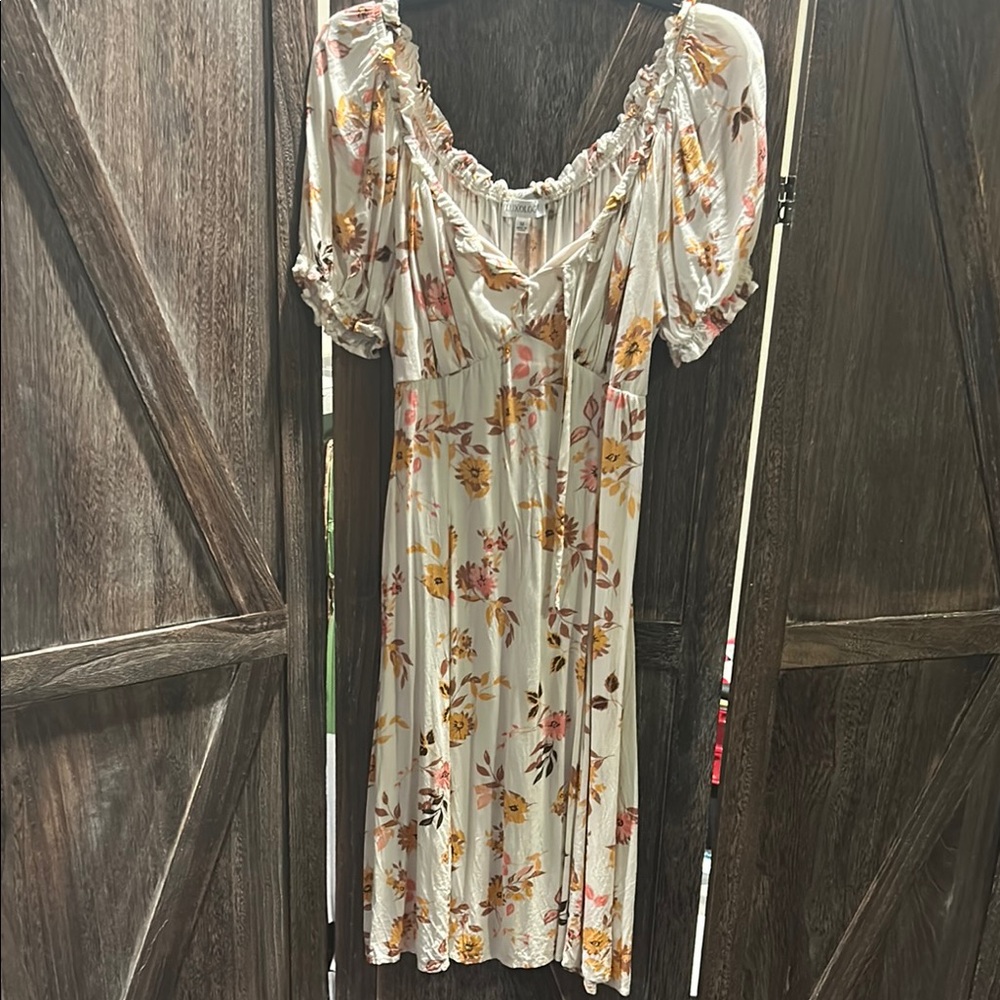 Floral Puff Sleeve Dress.  Dress with Jean jacket. Fall look.